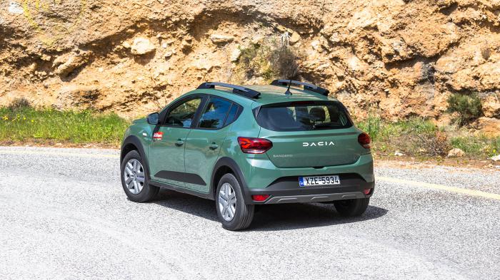 Dacia Sandero Stepway VS Suzuki Vitara Βαθμολογίες. Ποιο είναι καλύτερο σε κατανάλωση, χώρους, επιδόσεις, εγγυήσεις. Dacia Sandero Stepway VS Suzuki Vitara Βαθμολογίες. Ποιο είναι καλύτερο σε κατανάλωση, χώρους, επιδόσεις, εγγυήσεις.